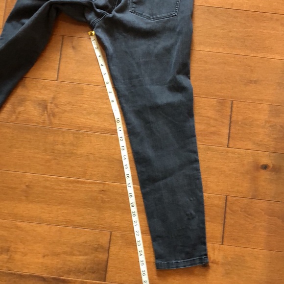 Black Denim Jeans White House Black Market waist 30-32 Short Length - Picture 9 of 15